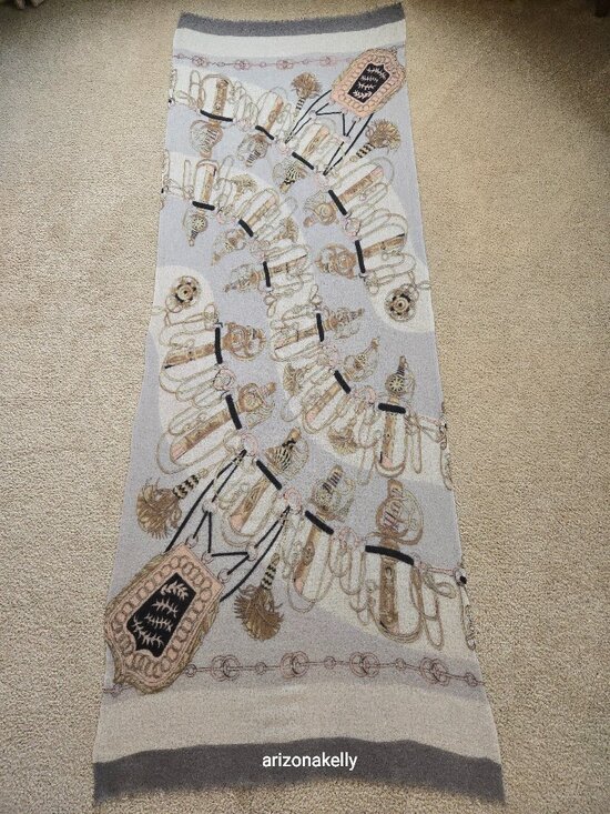 Accessories - NWOT Cashmere Cinta Equestrian Lightweight Woven Scarf